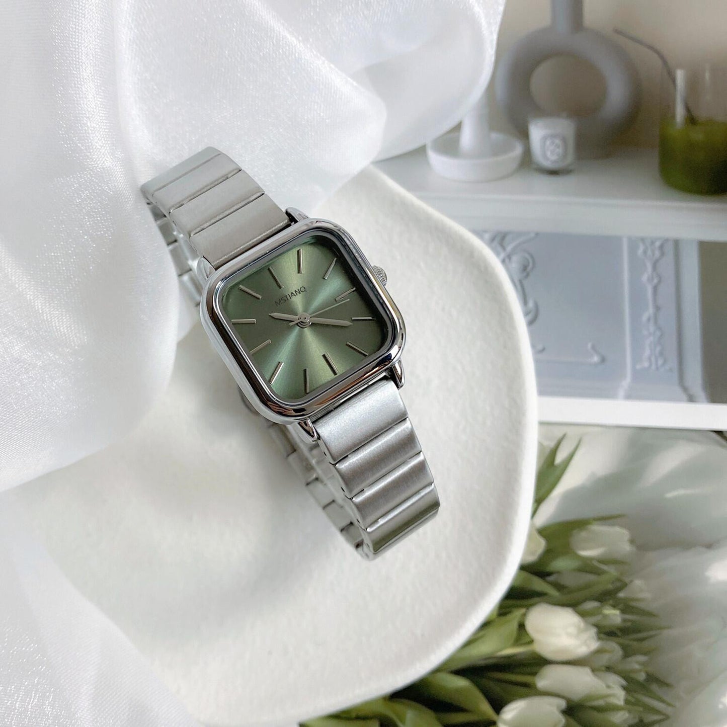 Fashionable All-match Women's Simple Steel Belt Quartz Watch touchydesign