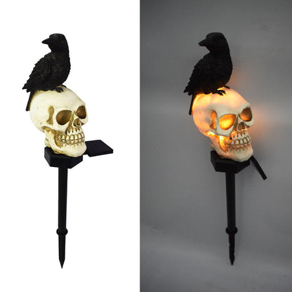 "Solar-powered outdoor Halloween pumpkin lamp for courtyard decoration, featuring a spooky design and festive lighting for Halloween."