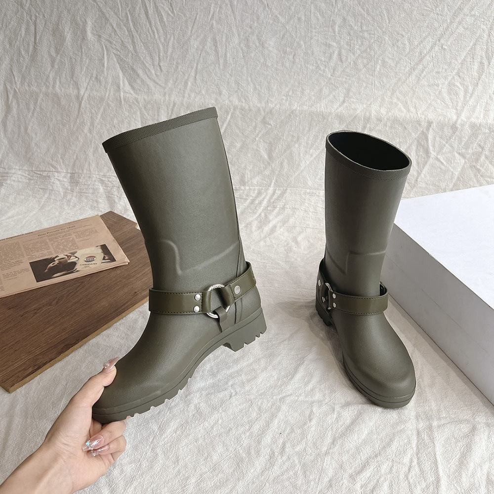 Below the knee buckle knight boots for women, featuring a stylish design and waterproof construction, perfect for versatile and fashionable footwear