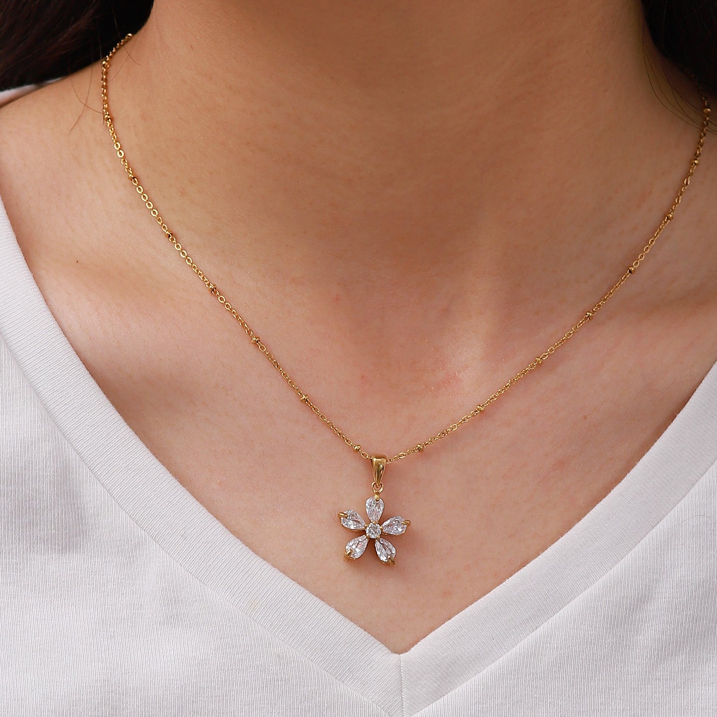 White Zircon Five Petal Flower Pendant Necklace For Women touchydesign