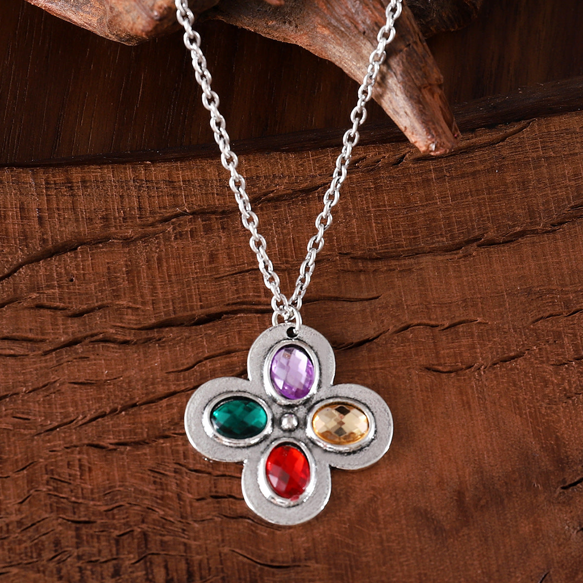 Retro Ethnic Clover Necklace with Inlaid Color Zircon | Unique Vintage-Inspired Jewelry"