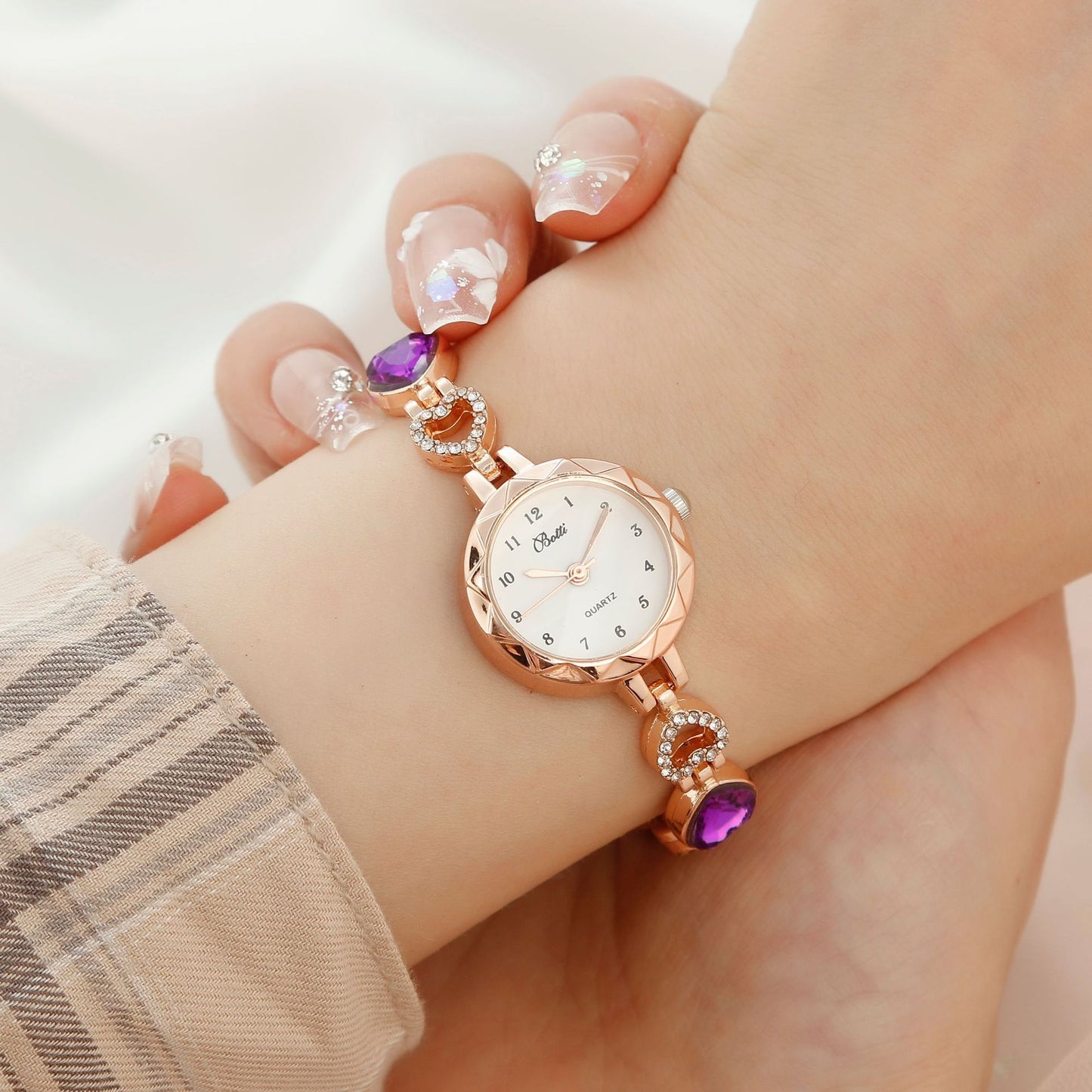 Women's Simple Disc Light Luxury Quartz Bracelet Jewelry Watch touchydesign