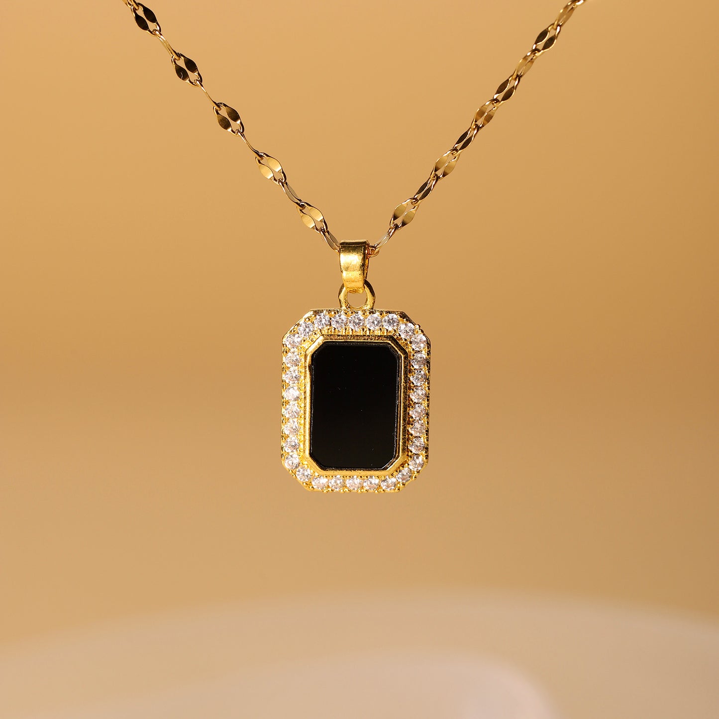 Black Square Brand Zircon Necklace With A Female Fashion Niche Design, Square Simple And Versatile Collarbone Chain touchydesign